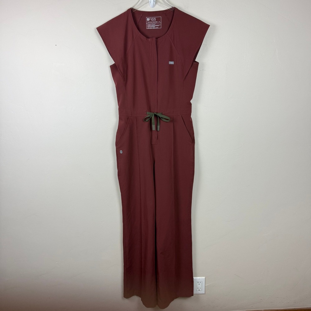 FIGS Technical Collection Jumpsuit Women S Sienna Cap Sleeve Workwear Utility